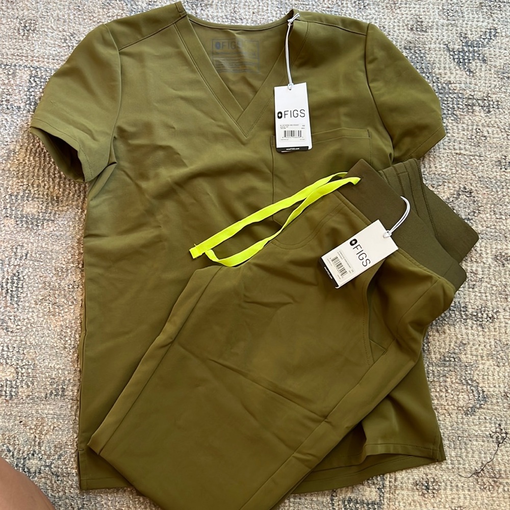 Brand new tags still attached Figs martini olive scrub set. Bottoms are XS TALL.